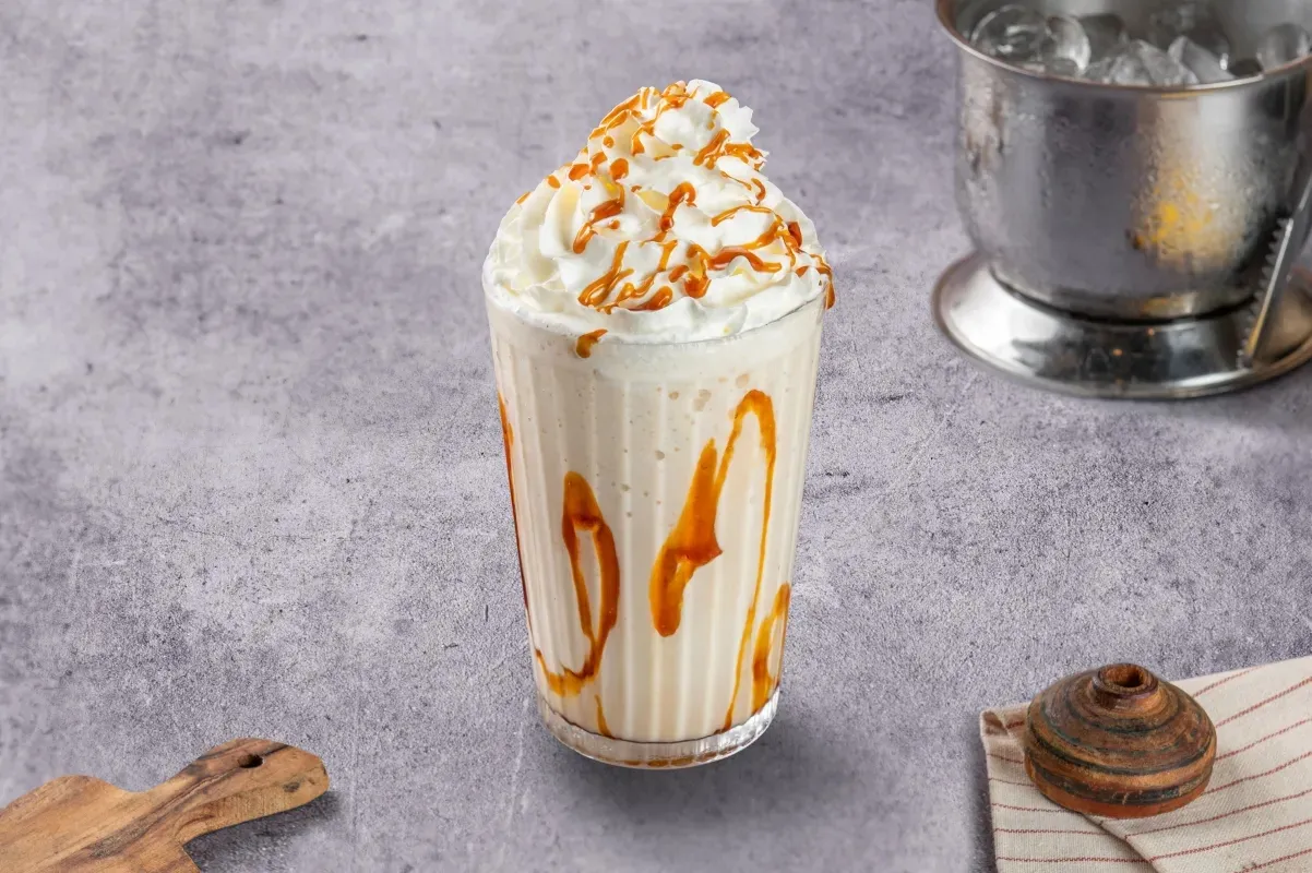 KARAMELLİ MİLKSHAKE